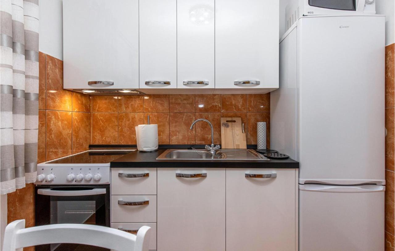 Amazing Apartment In Kostrena With 1 Bedrooms And Wifi Exteriör bild
